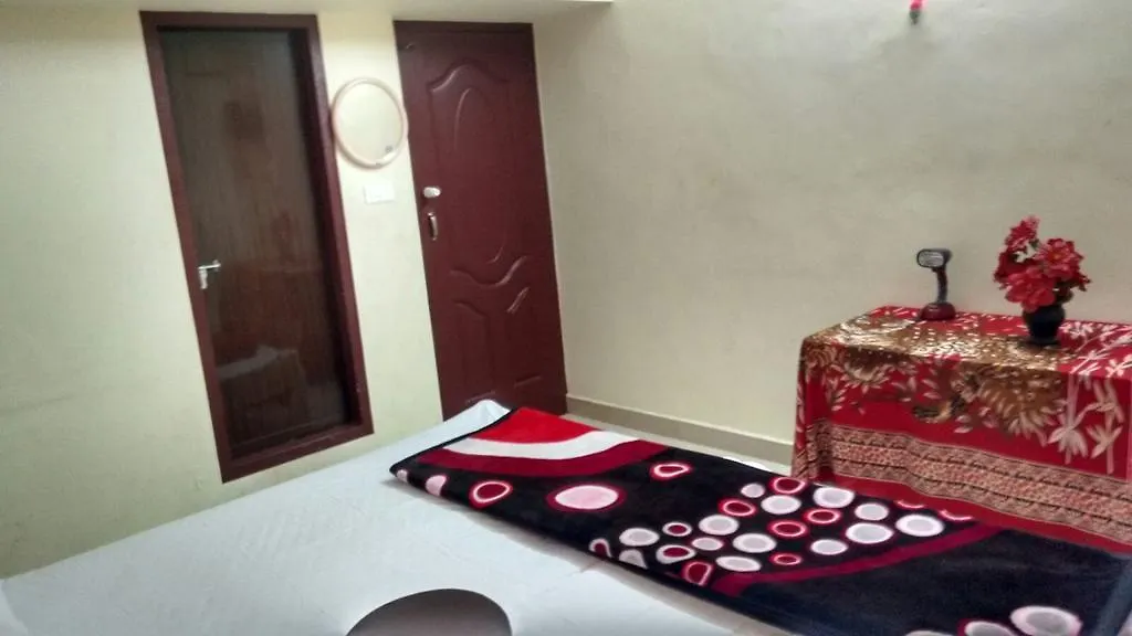 Thekkekara Tourist Home Vagamon 0*,